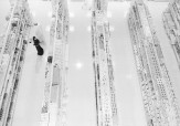 Shopping mall, Ibri. Edward Grazda, 2005