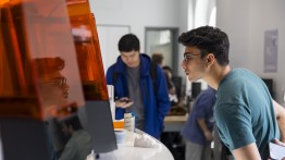 Student in AACE Lab