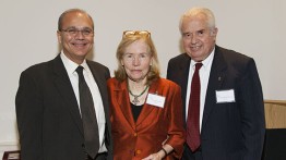 Janet Paxton Gardner, center
