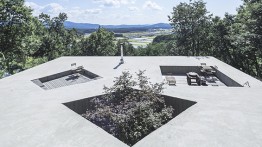 Tilt Roof House. Jipyeong-myeon, South Korea, 2014
