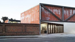 OFFICE–Computer Shop, Tielt, Belgium, 2007-2010. | photo: Bas Princen