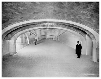 Grand Central Terminal, ca. 1910-1920. Detroit Publishing Co., photographer. Courtesy of The Library of Congress. 