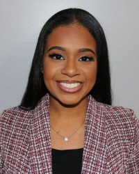 Aziza Carter headshot